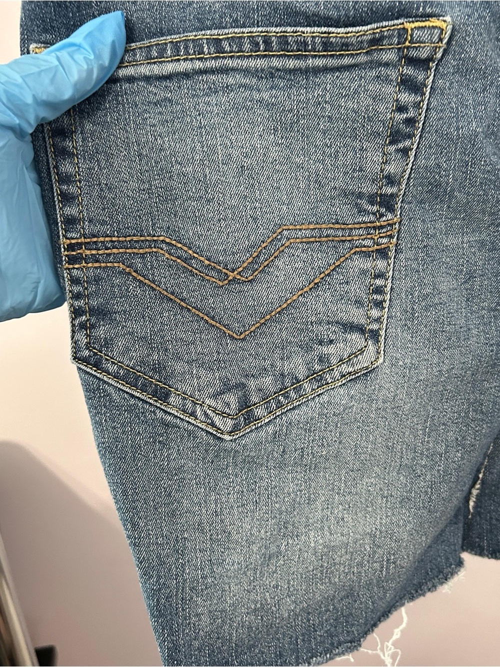 IZOD DIY Medium Wash Feathered Raw Hem Denim Skirt Size Small - “Dannie” - Picture 7 of 14